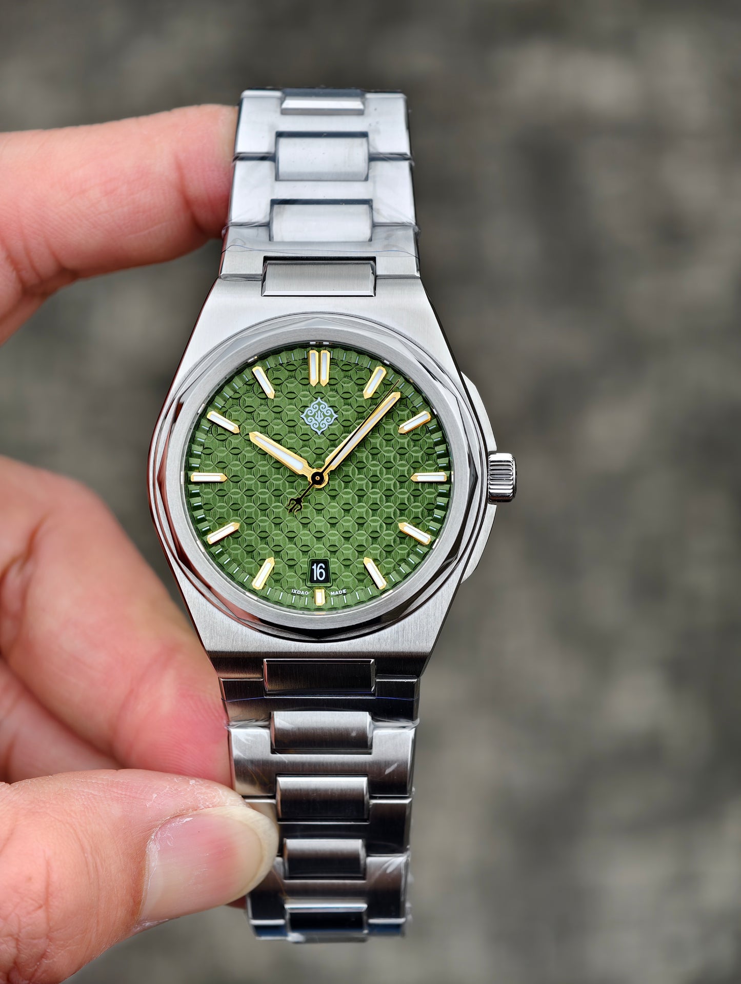 (In stock)IXDAO X13S - Warrior Black Armor Series Men's 316L Stainless Steel Automatic Mechanical Watch with Sapphire Crystal Luminous MIYOTA 9015 10ATM Waterproof BGW9