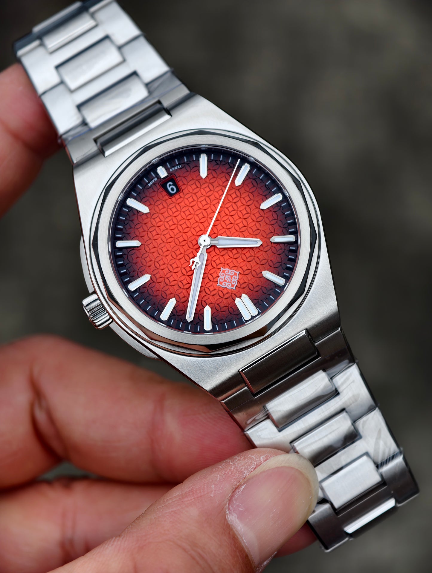 (In stock)IXDAO X13S - Warrior Black Armor Series Men's 316L Stainless Steel Automatic Mechanical Watch with Sapphire Crystal Luminous MIYOTA 9015 10ATM Waterproof BGW9