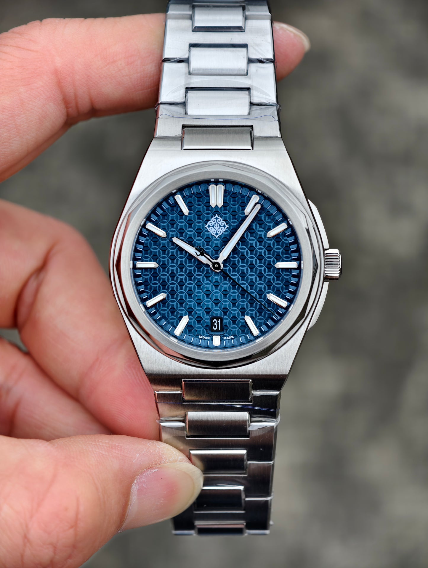 (In stock)IXDAO X13S - Warrior Black Armor Series Men's 316L Stainless Steel Automatic Mechanical Watch with Sapphire Crystal Luminous MIYOTA 9015 10ATM Waterproof BGW9